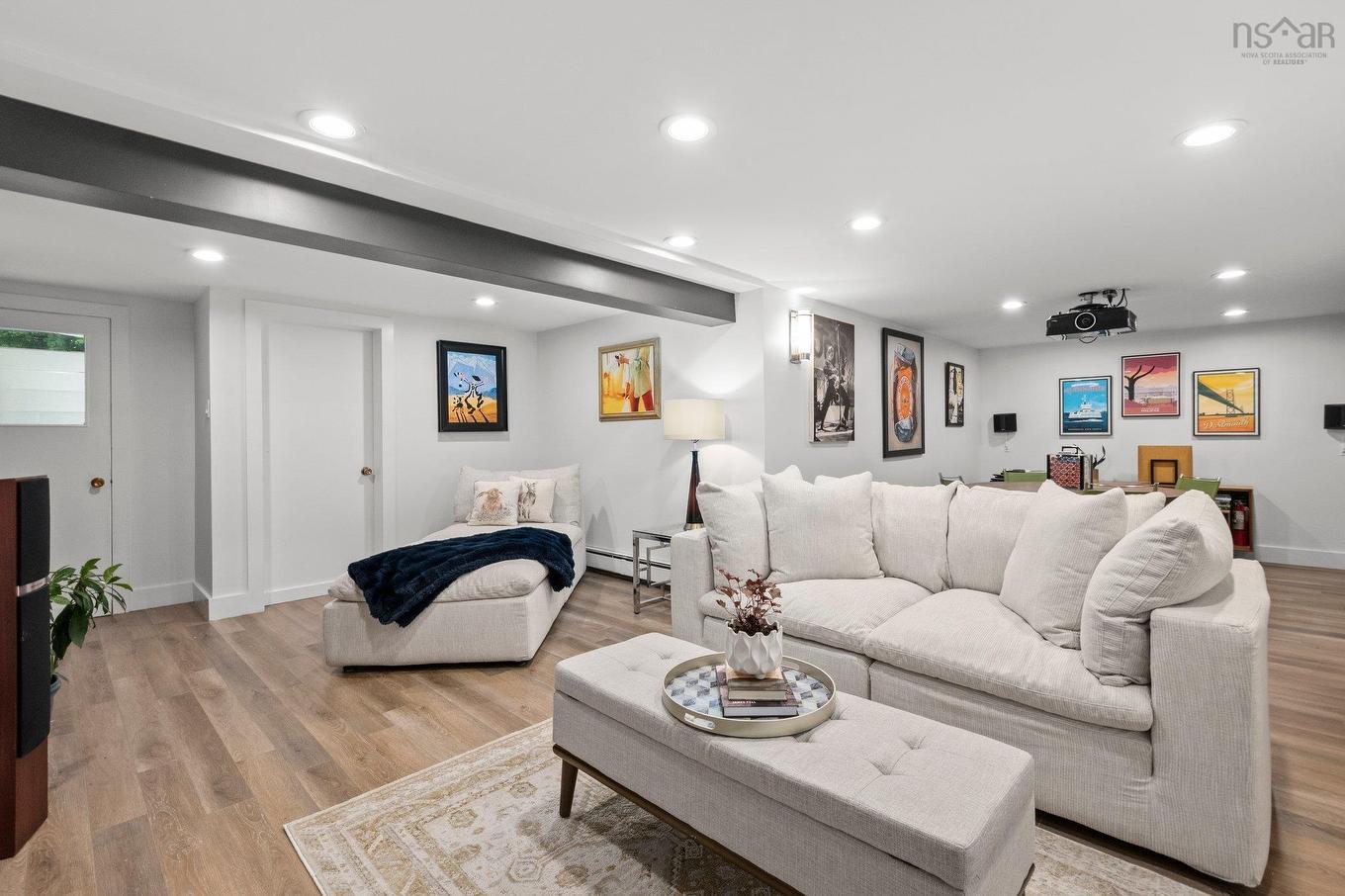 7062 Royal Pine Avenue, Halifax, NS