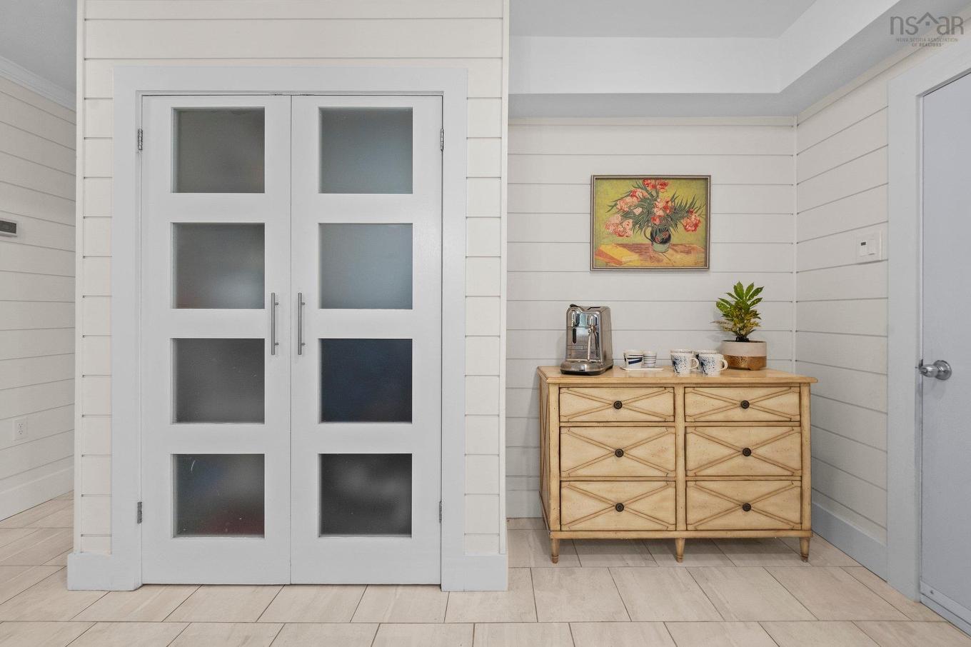 7062 Royal Pine Avenue, Halifax, NS