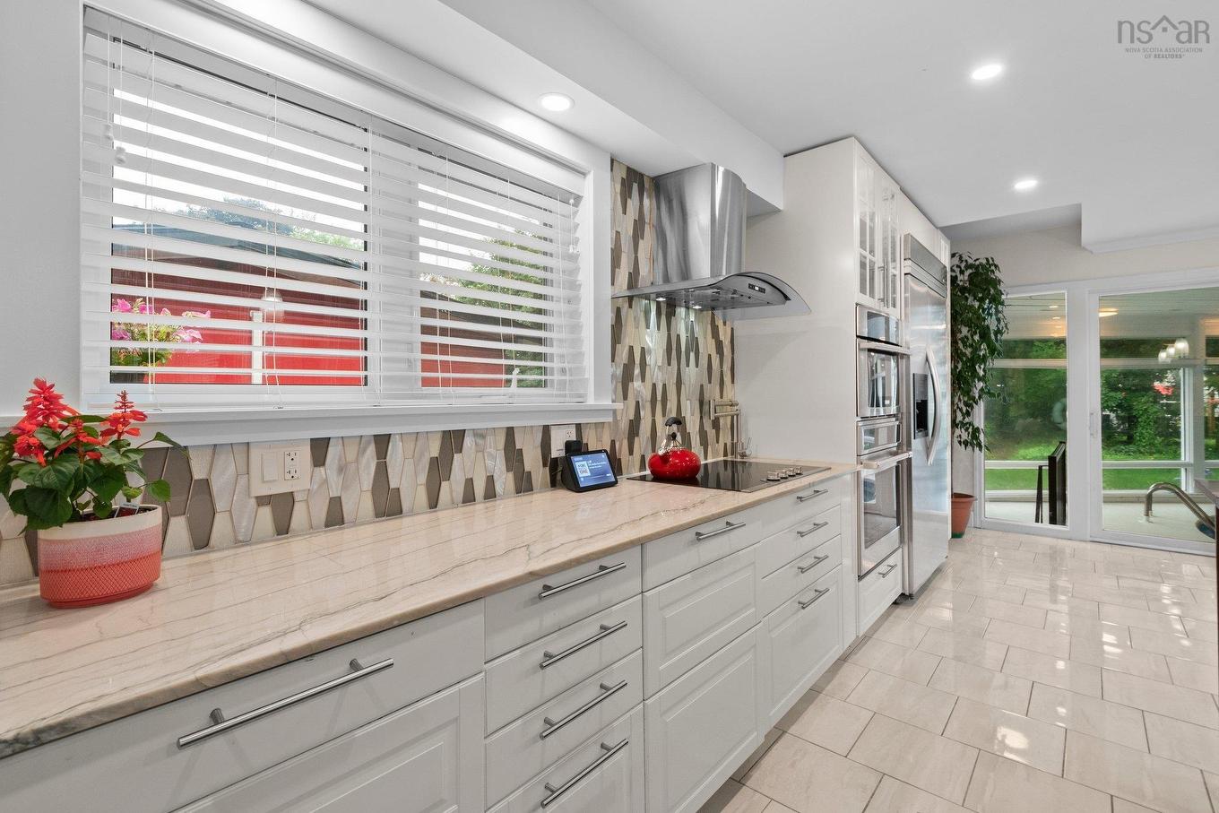 7062 Royal Pine Avenue, Halifax, NS