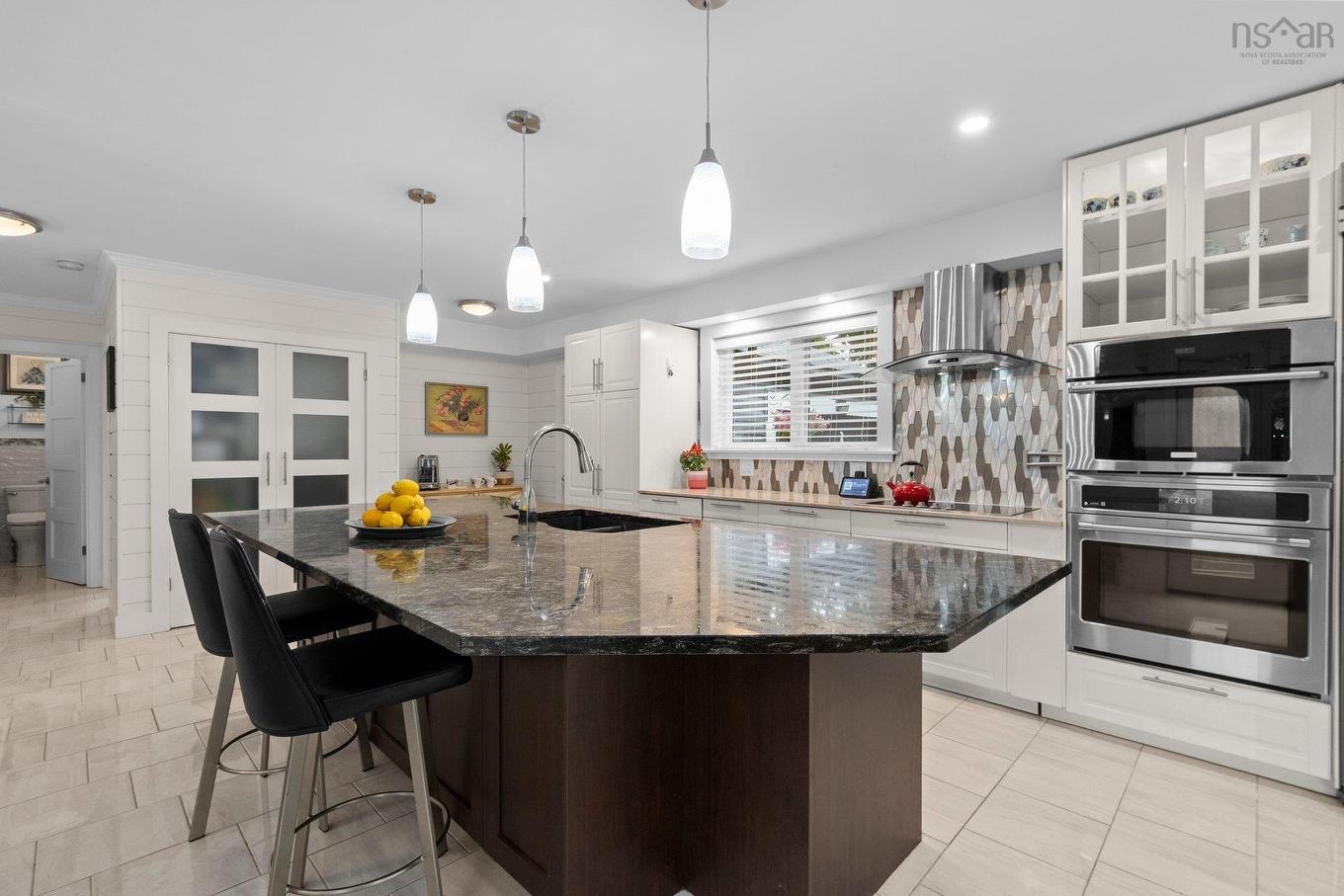 7062 Royal Pine Avenue, Halifax, NS