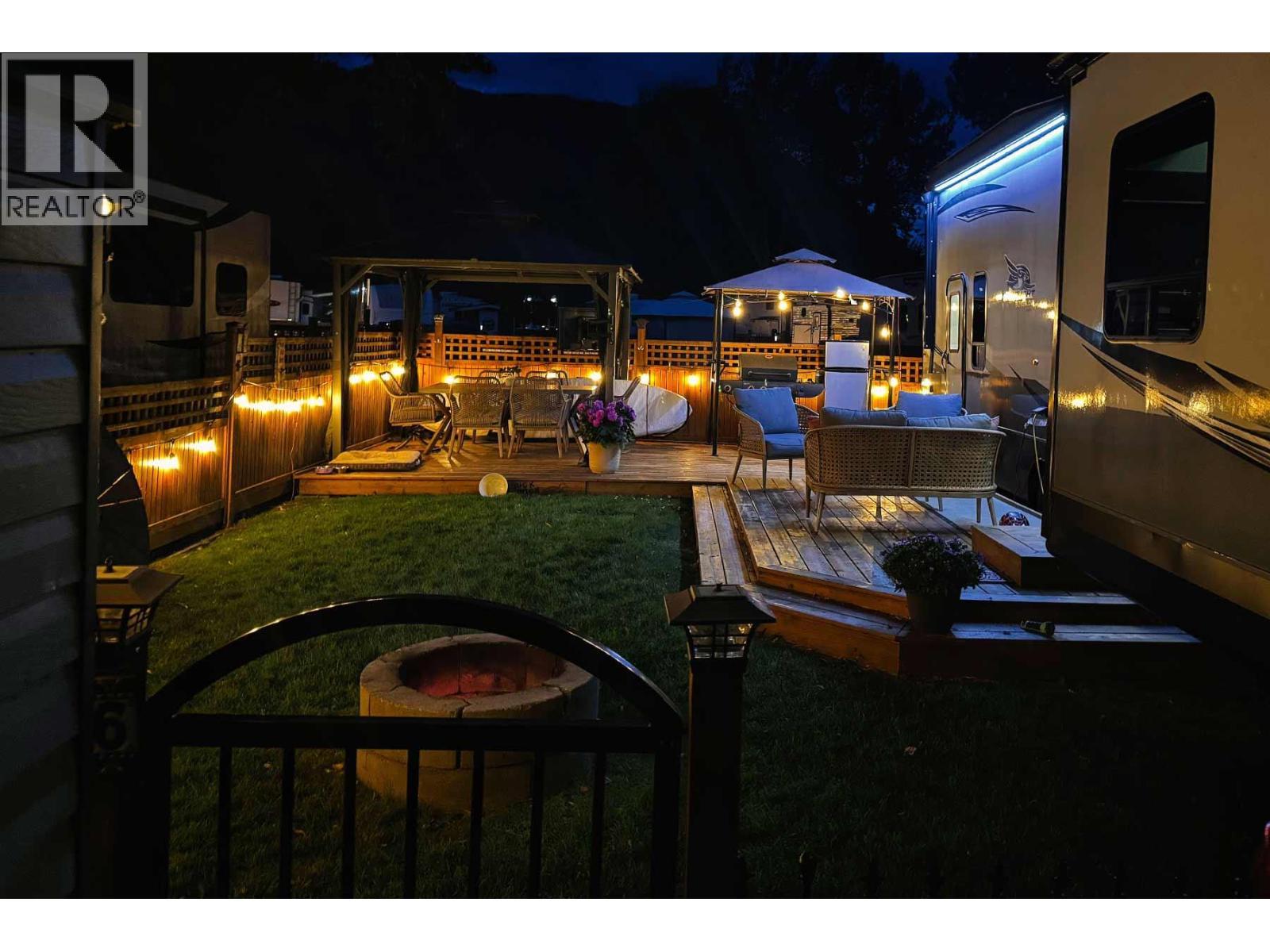 16 Osprey Lane, Lee Creek, BC