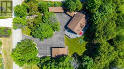 Circular asphalt drive -