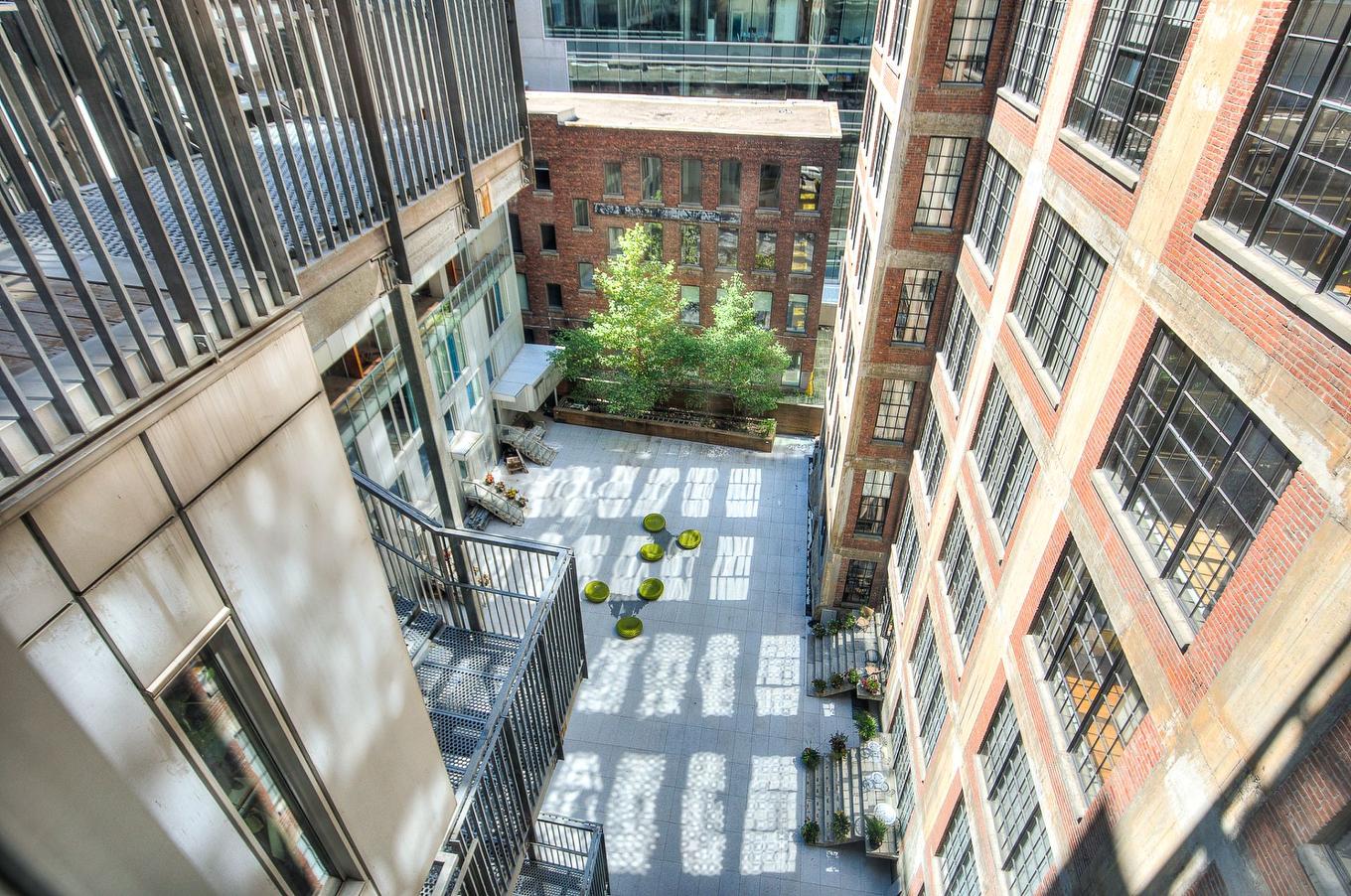 Backyard - 701-445 Av. Viger O., Montréal (Ville-Marie), QC -