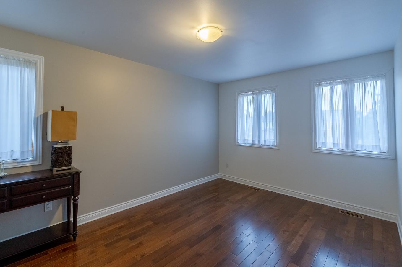 Bedroom - 990 Rue Renoir, Brossard, QC - Indoor Photo Showing Other Room