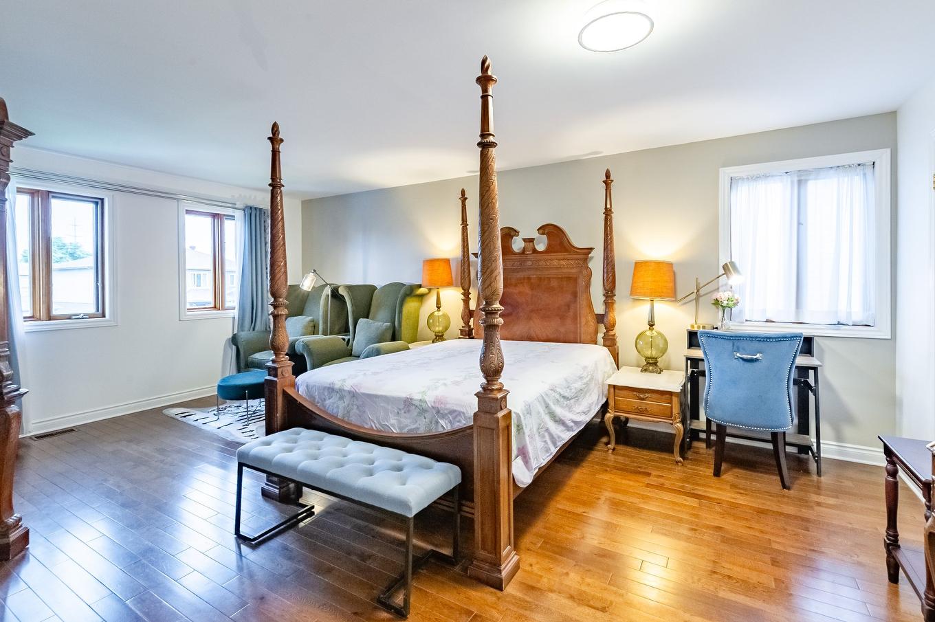 Primary bedroom - 990 Rue Renoir, Brossard, QC - Indoor Photo Showing Bedroom