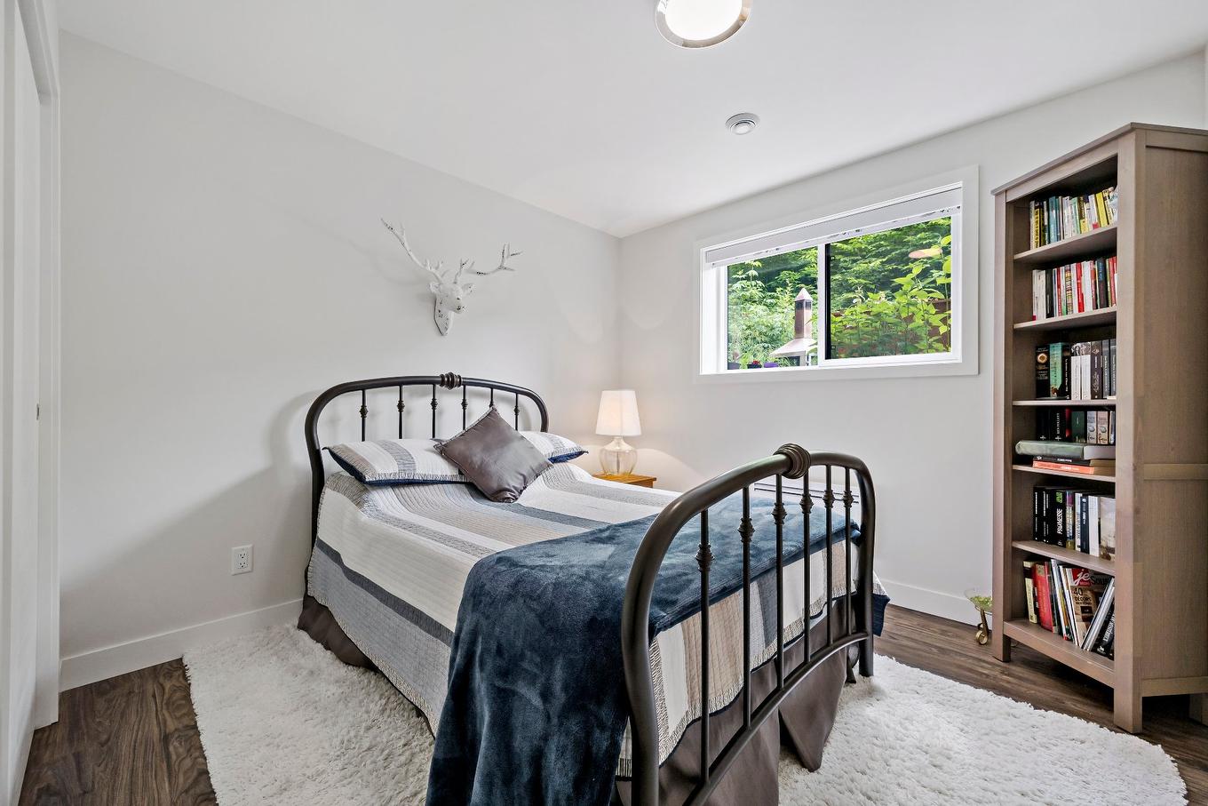 Bedroom - 140 Allée Des Weskarinis, Mont-Tremblant, QC - Indoor Photo Showing Bedroom