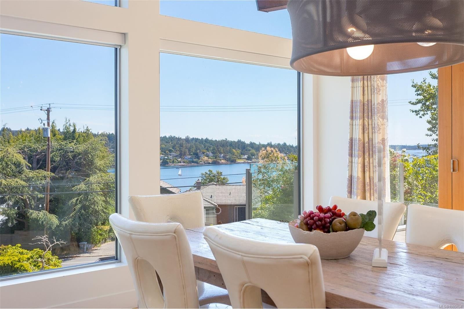 2597 Vista Bay Rd, Saanich, BC