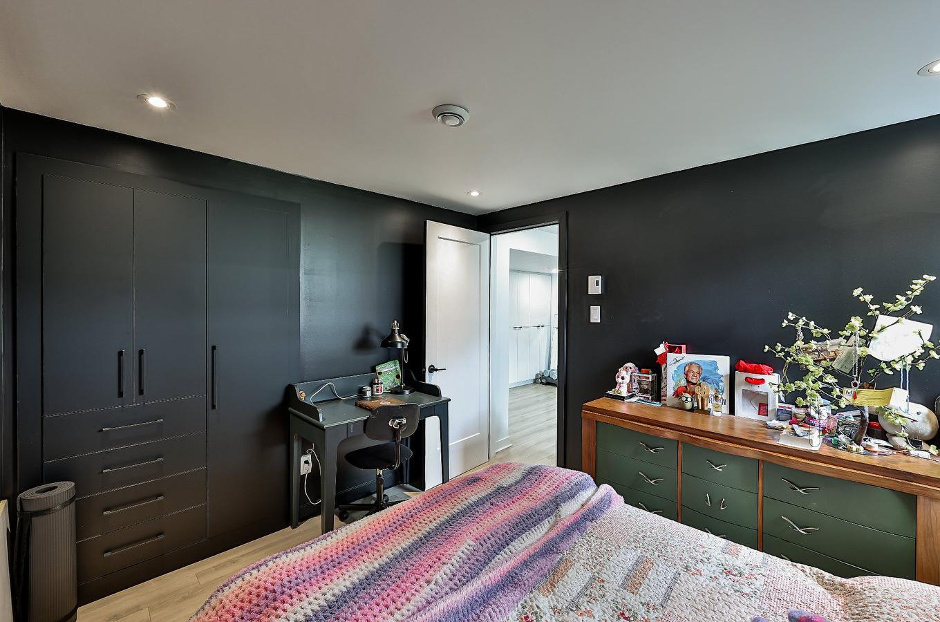 Bedroom - 30 Rue Christian, Repentigny (Repentigny), QC - Indoor Photo Showing Bedroom