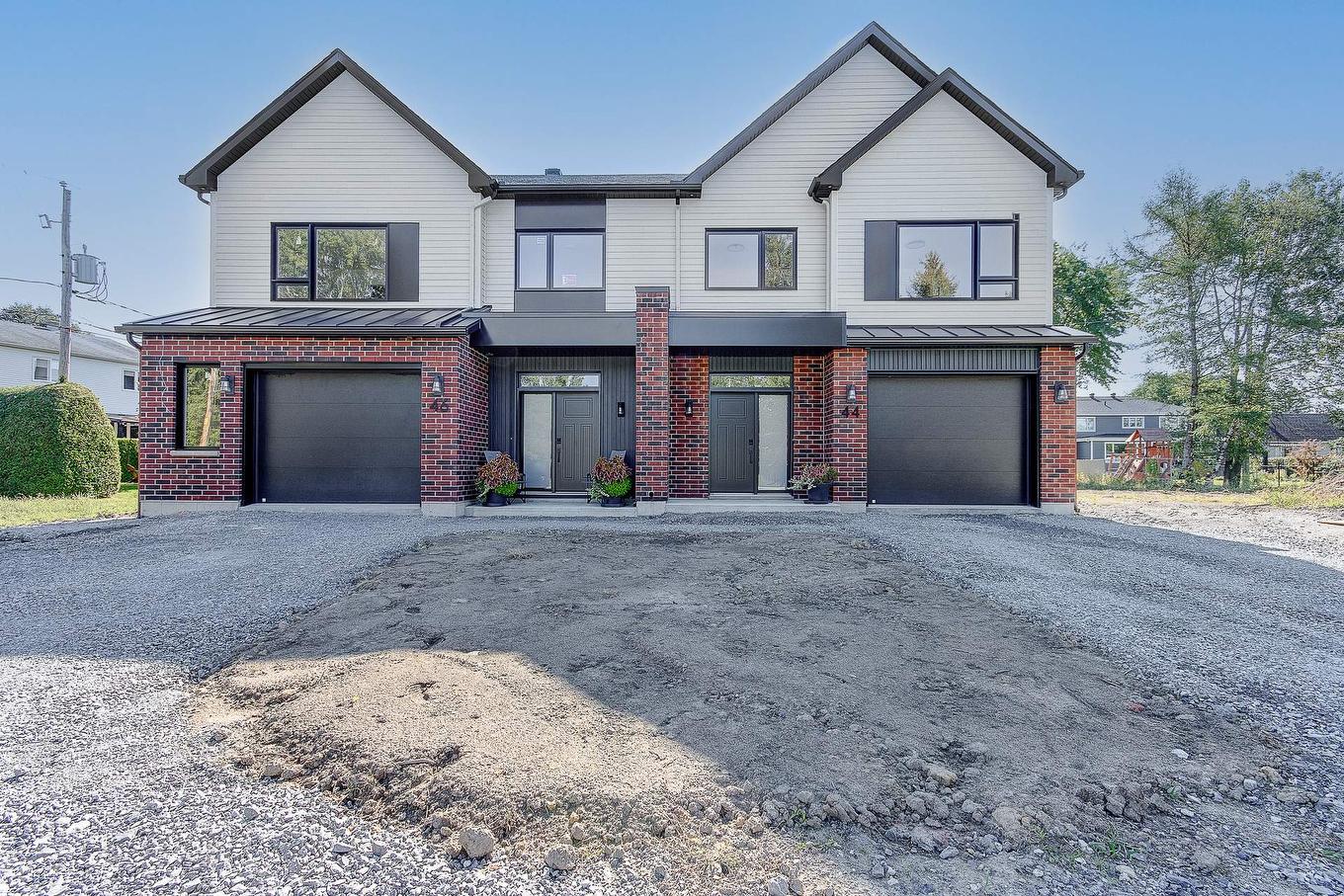 Frontage - 44 Rue Marcoux, Saint-Basile-Le-Grand, QC - Outdoor With Facade