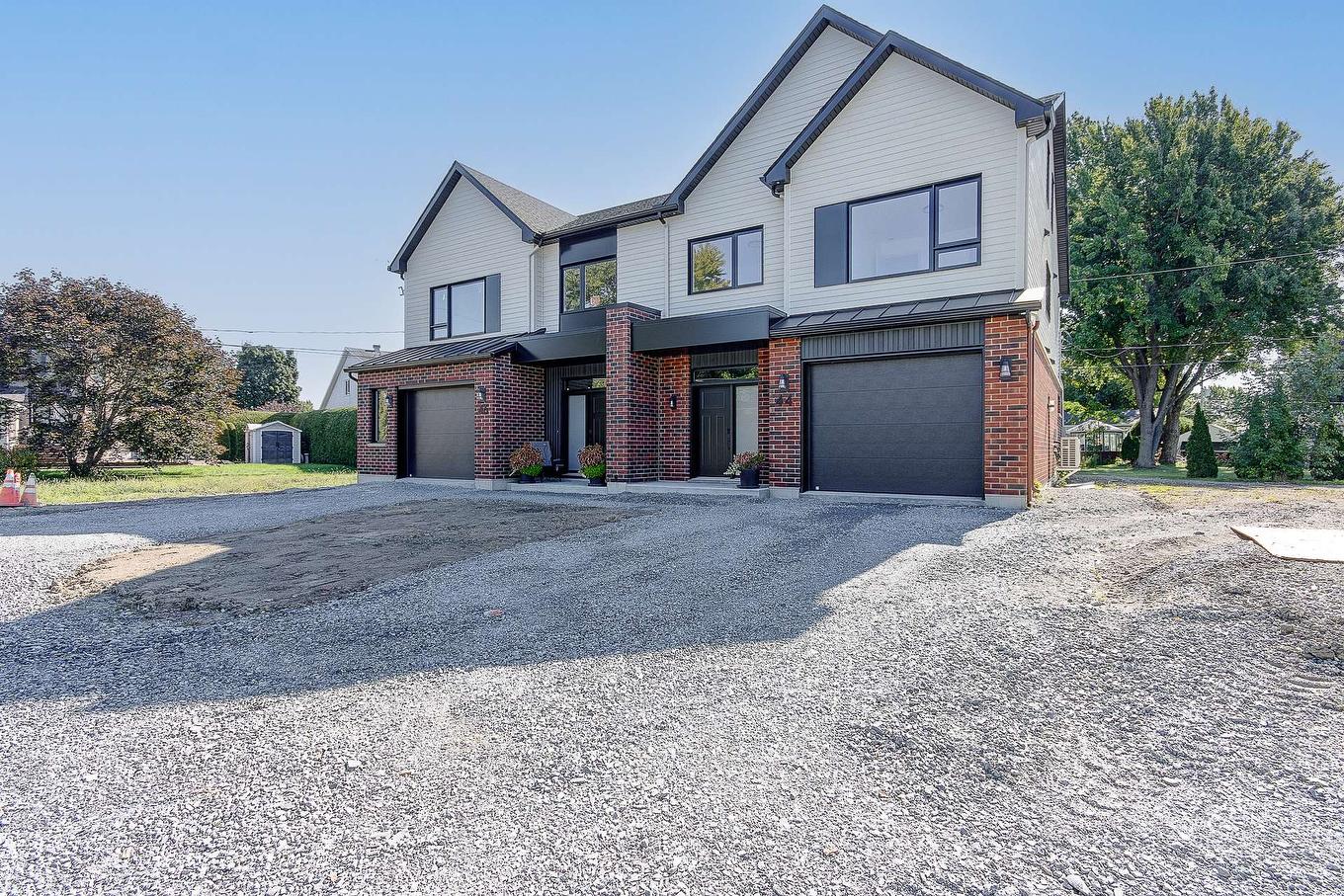 Frontage - 44 Rue Marcoux, Saint-Basile-Le-Grand, QC - Outdoor With Facade