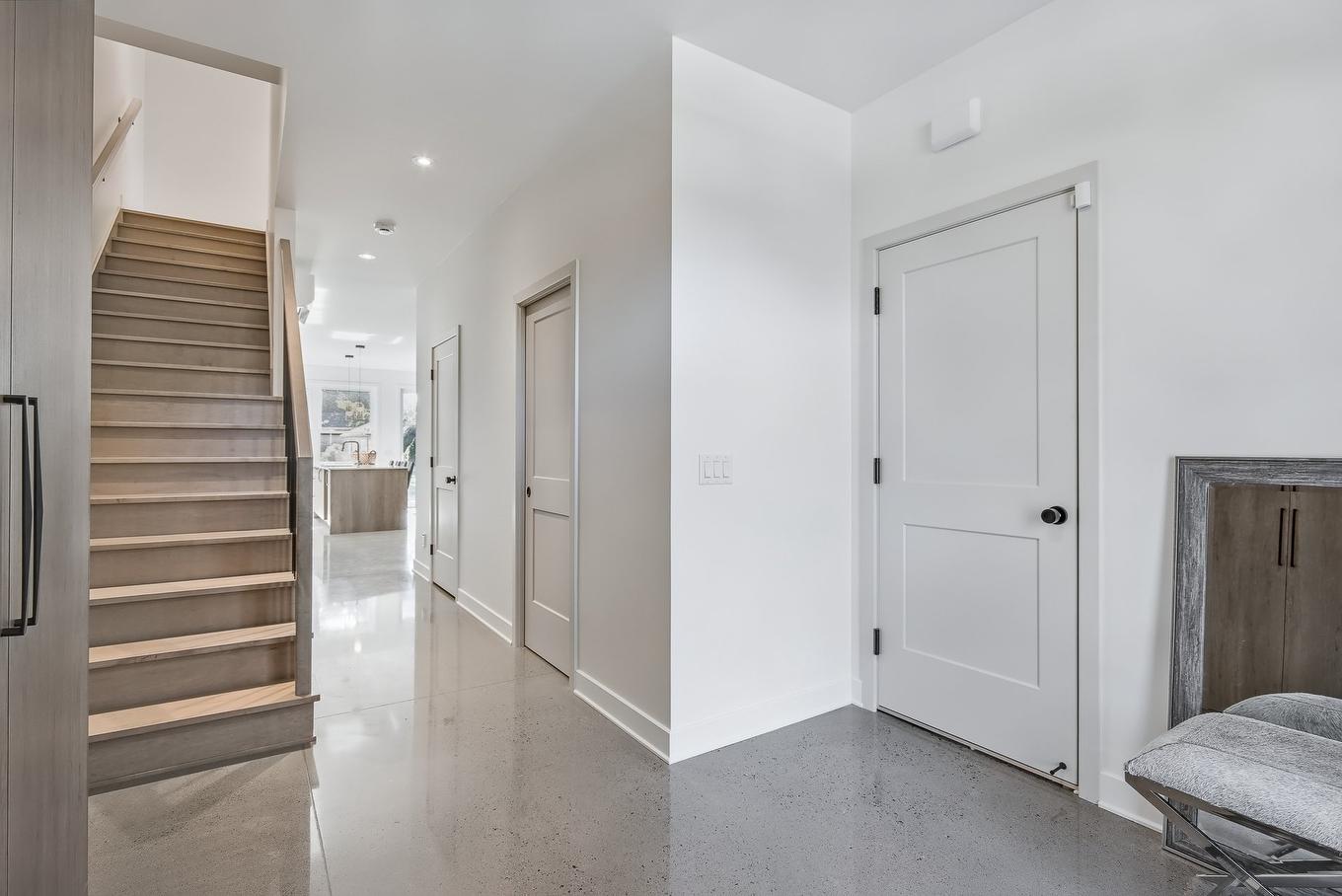 Staircase - 44 Rue Marcoux, Saint-Basile-Le-Grand, QC - Indoor Photo Showing Other Room