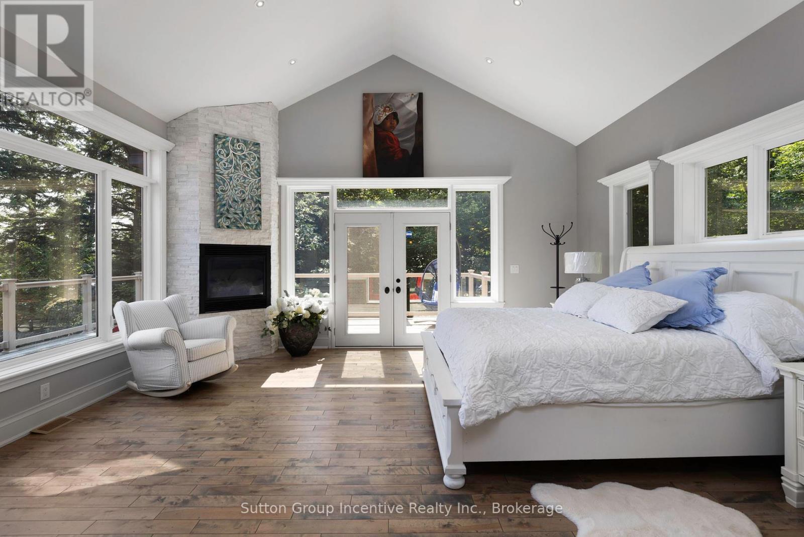 15 Gordon Point Lane, Seguin, ON - Indoor Photo Showing Bedroom