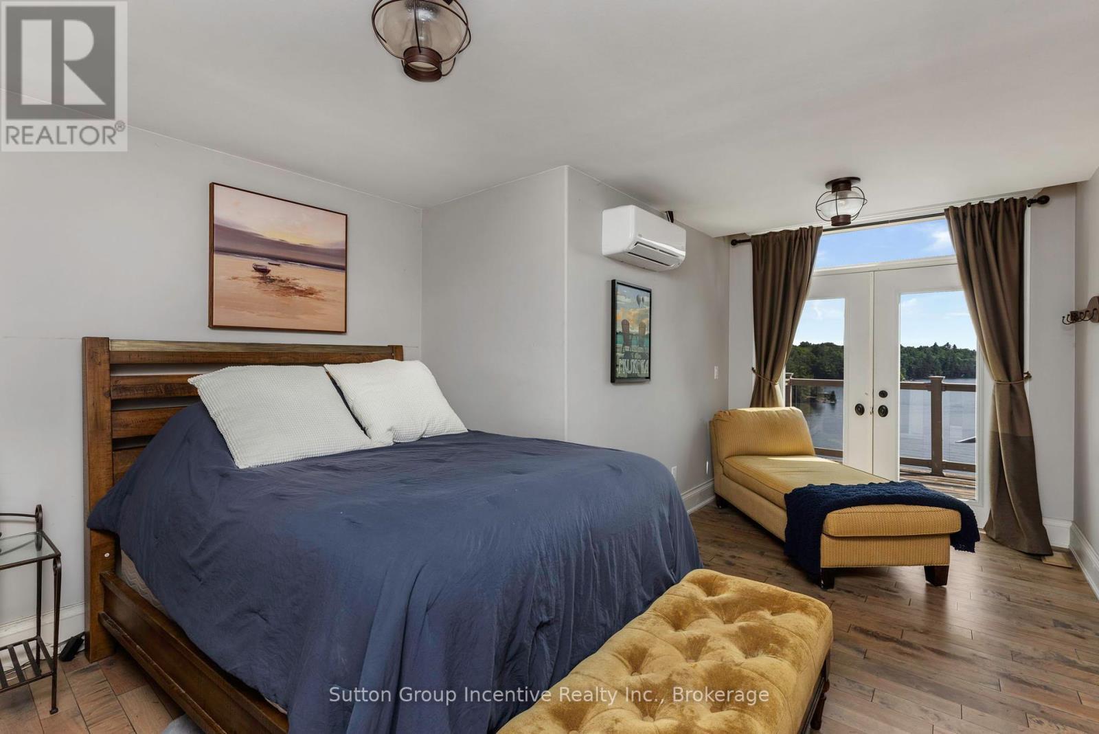 15 Gordon Point Lane, Seguin, ON - Indoor Photo Showing Bedroom