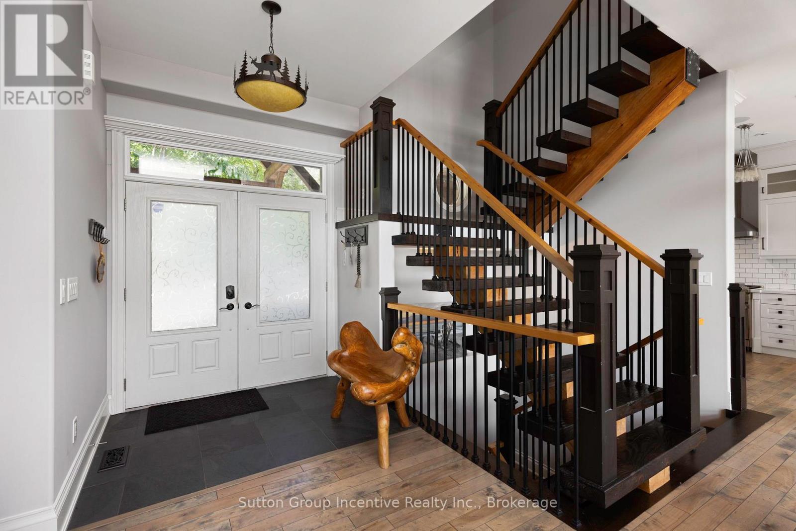 15 Gordon Point Lane, Seguin, ON - Indoor Photo Showing Other Room