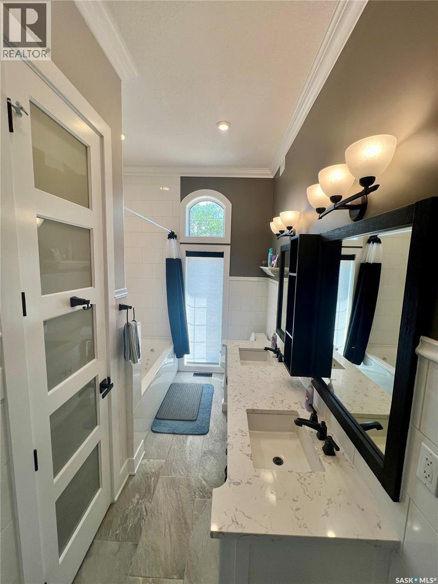 Natalie Acres, Waldeck, SK - Indoor