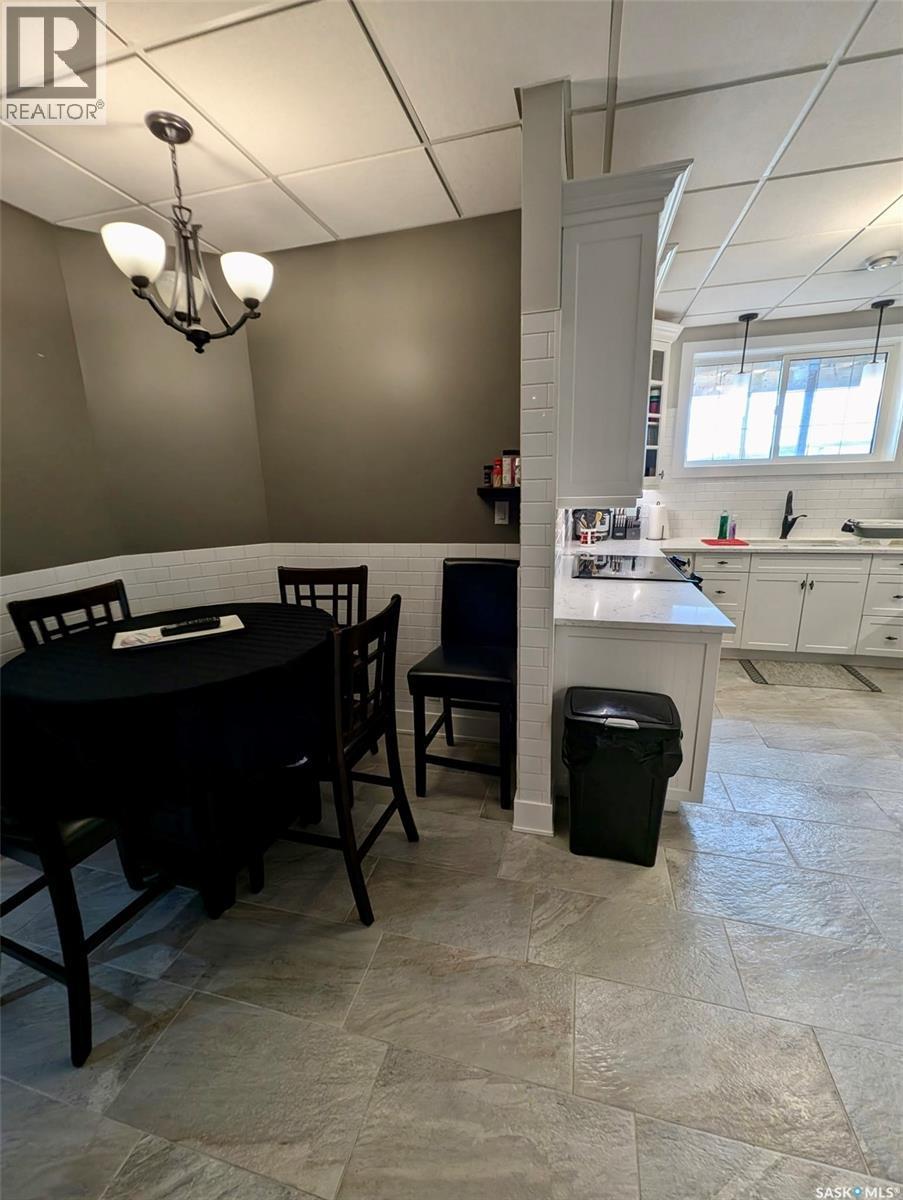 Natalie Acres, Waldeck, SK - Indoor