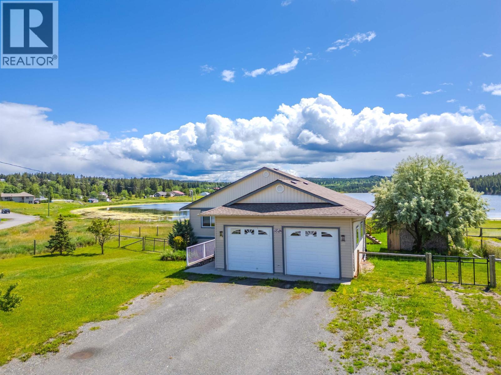 5526 Lakeside Court, 103 Mile House, BC - Outdoor