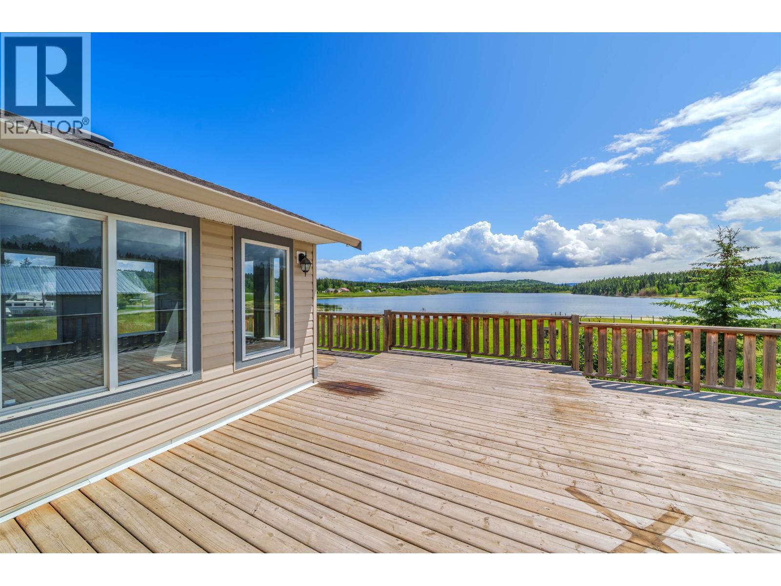 5526 Lakeside Court, 103 Mile House, BC - Outdoor With Deck Patio Veranda