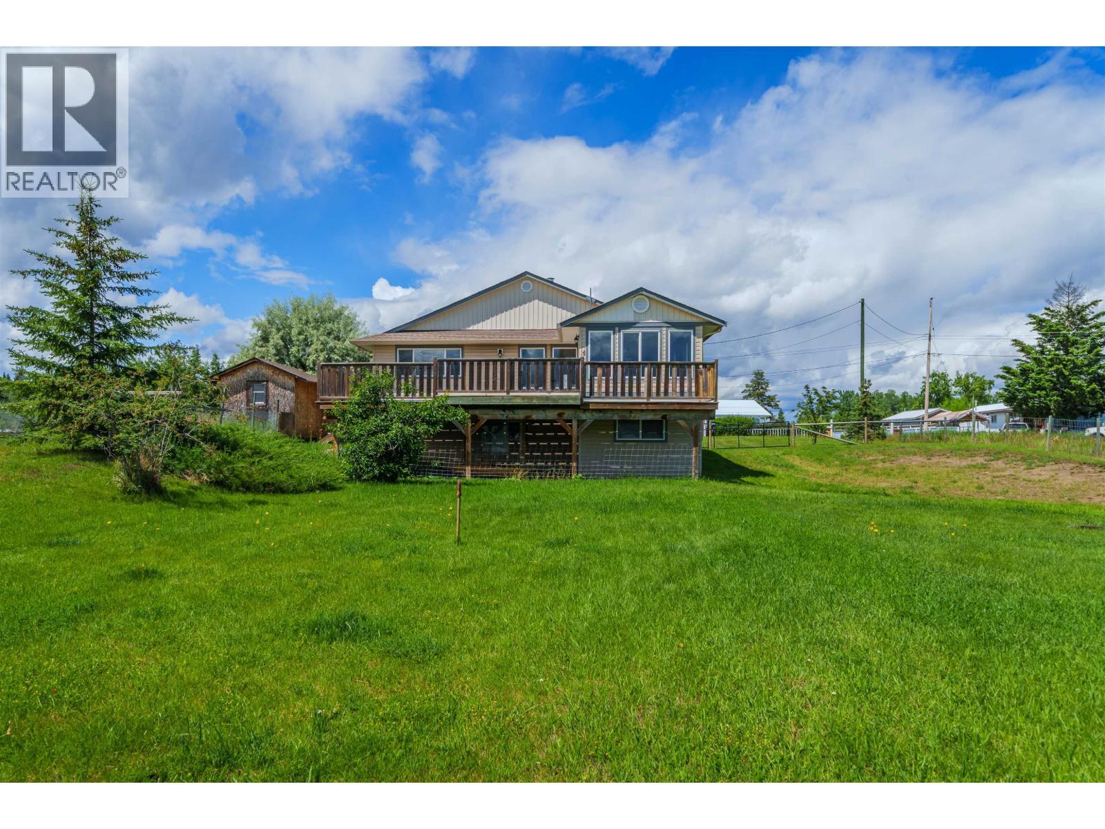 5526 Lakeside Court, 103 Mile House, BC - Outdoor With Deck Patio Veranda
