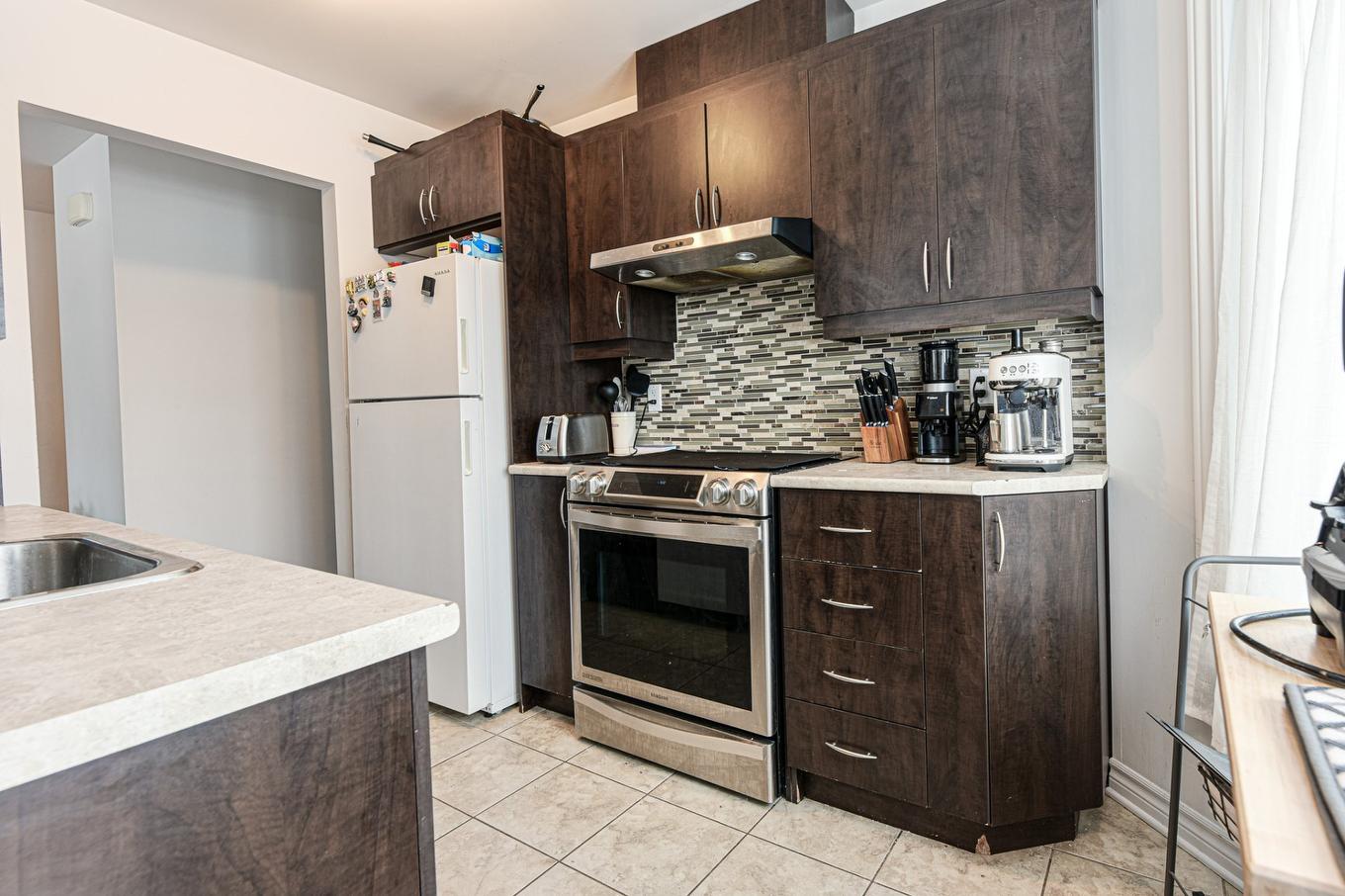 Kitchen - 2161 Boul. Jean-Paul-Vincent, Longueuil (Le Vieux-Longueuil), QC - Indoor Photo Showing Kitchen