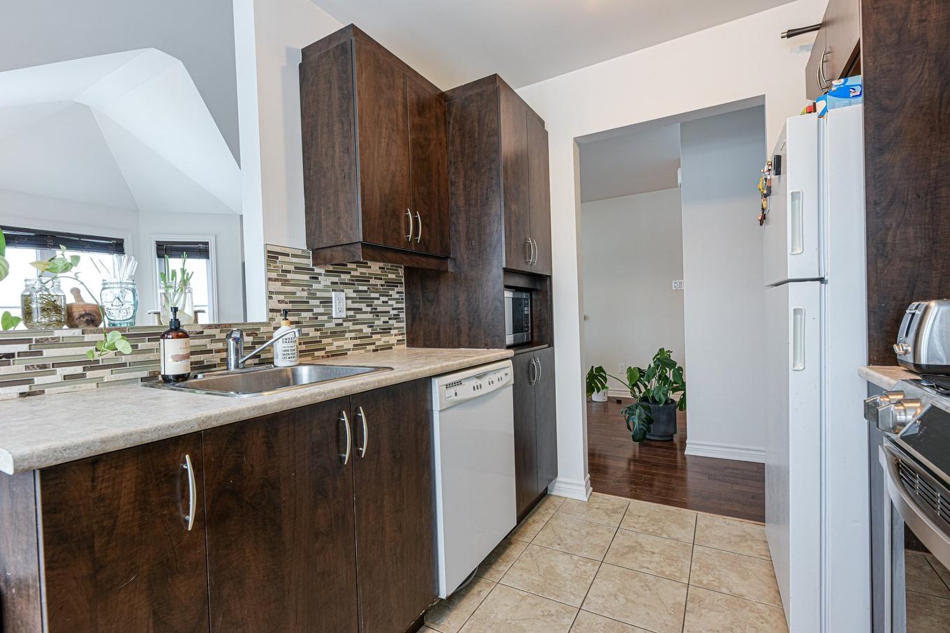Kitchen - 2161 Boul. Jean-Paul-Vincent, Longueuil (Le Vieux-Longueuil), QC - Indoor Photo Showing Kitchen