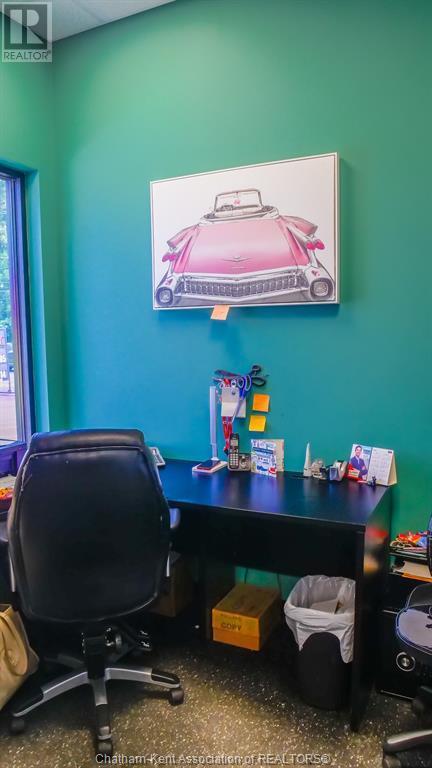 813 Queen Street South, Chatham, ON