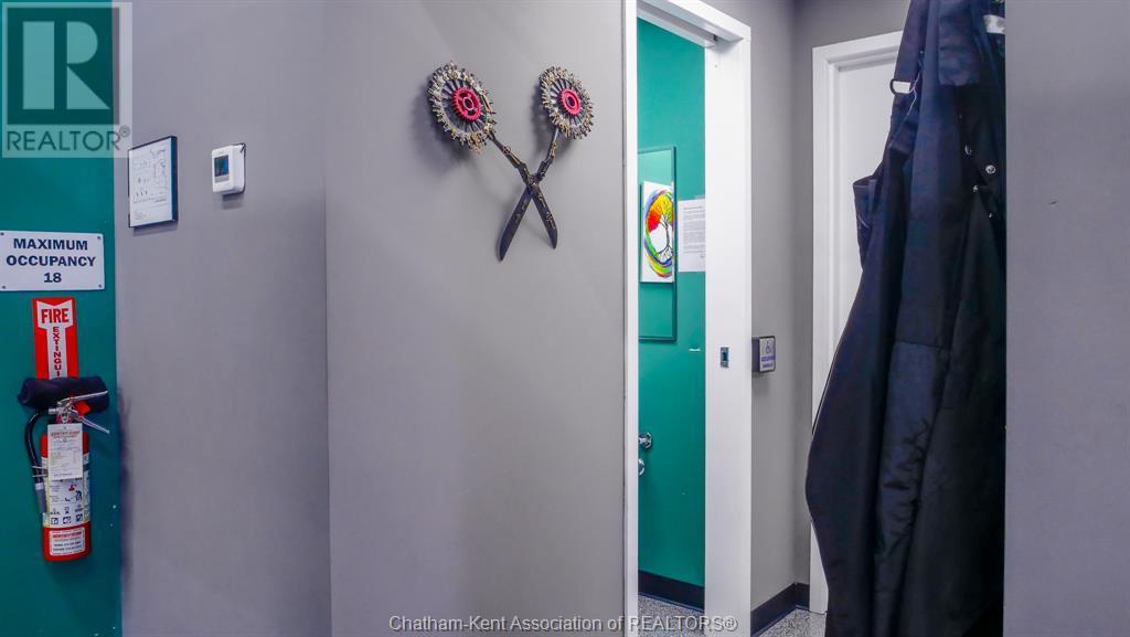 813 Queen Street South, Chatham, ON