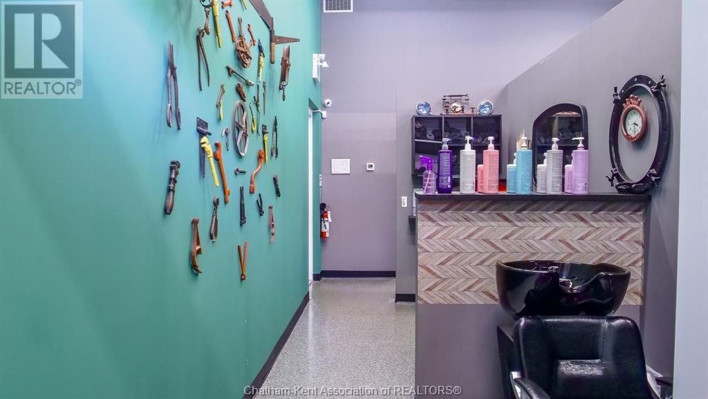 813 Queen Street South, Chatham, ON