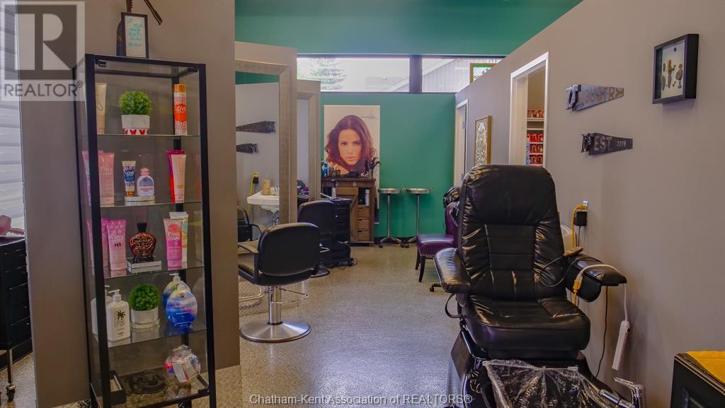 813 Queen Street South, Chatham, ON