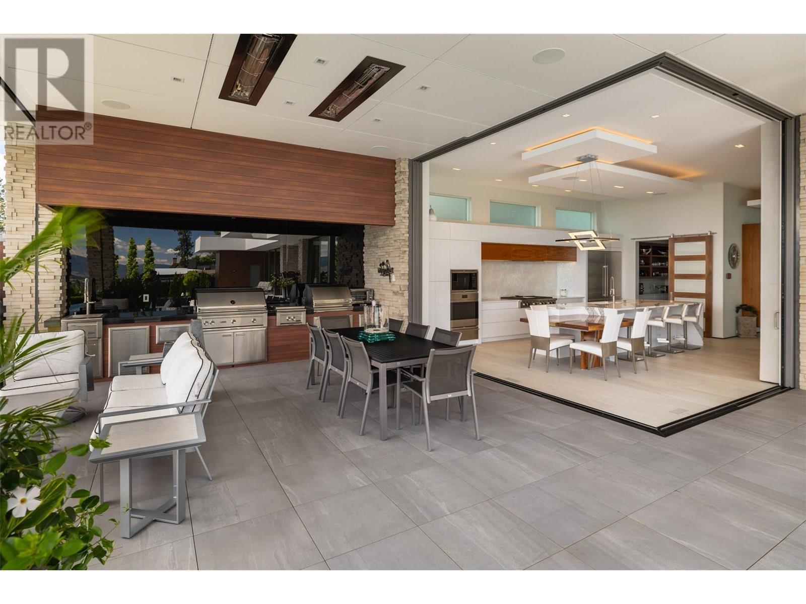 2469 Thacker Drive, West Kelowna, BC - Indoor