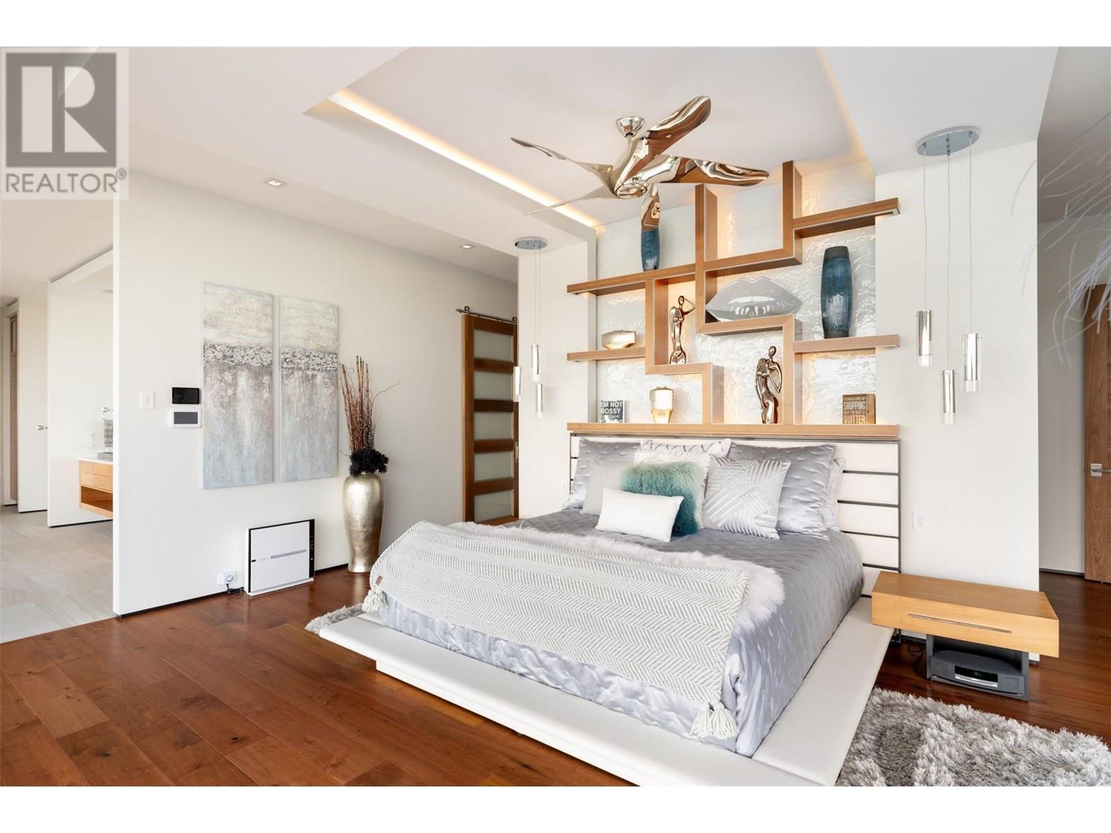 2469 Thacker Drive, West Kelowna, BC - Indoor Photo Showing Bedroom