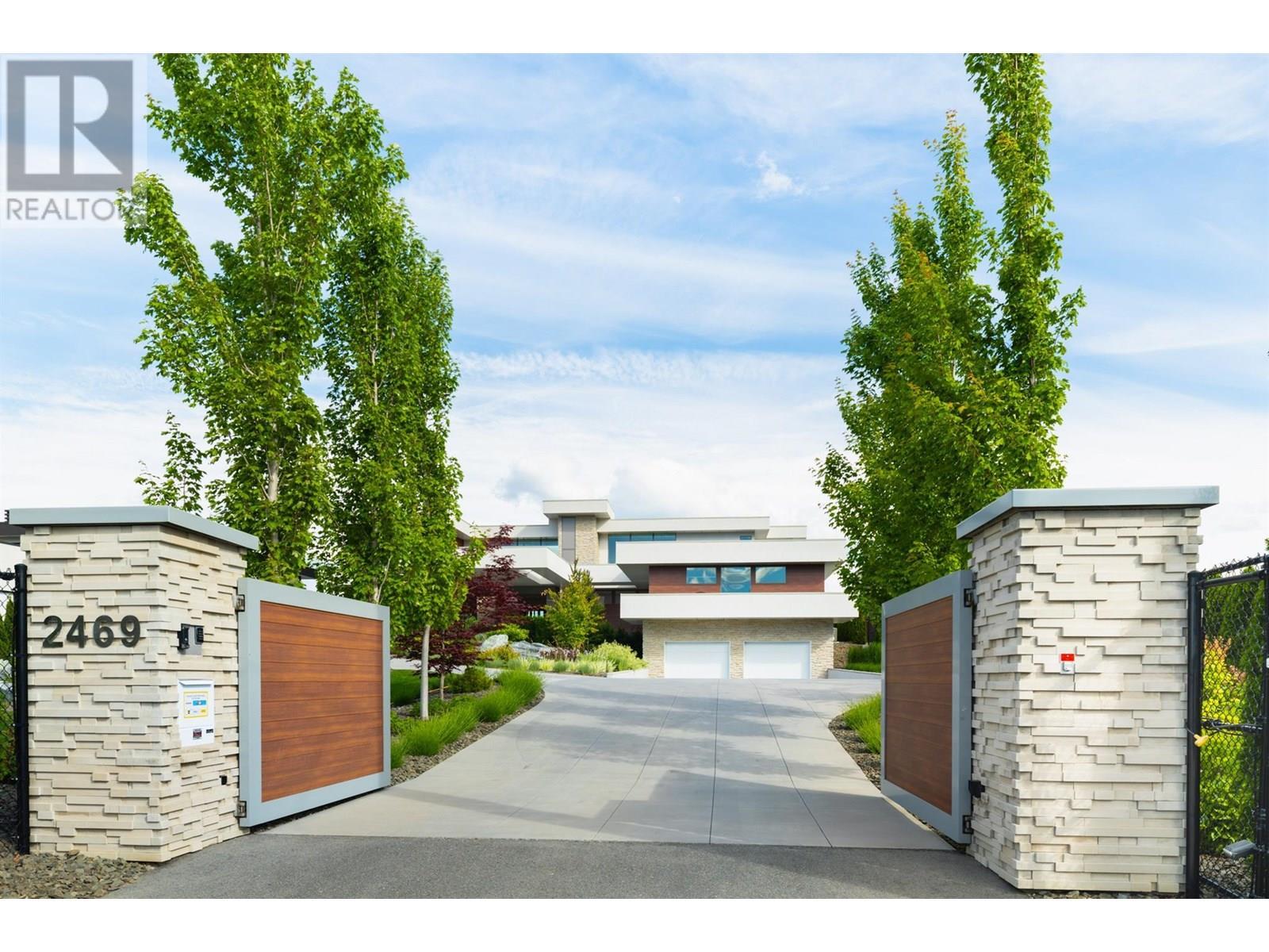 2469 Thacker Drive, West Kelowna, BC - Outdoor