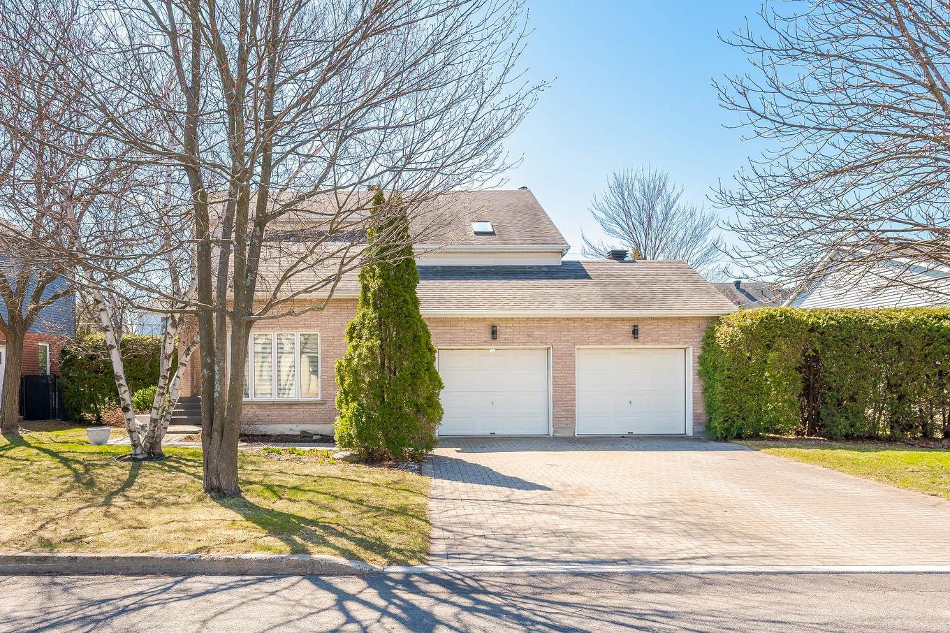 Frontage - 325 Rue Gouin, Saint-Bruno-De-Montarville, QC - Outdoor