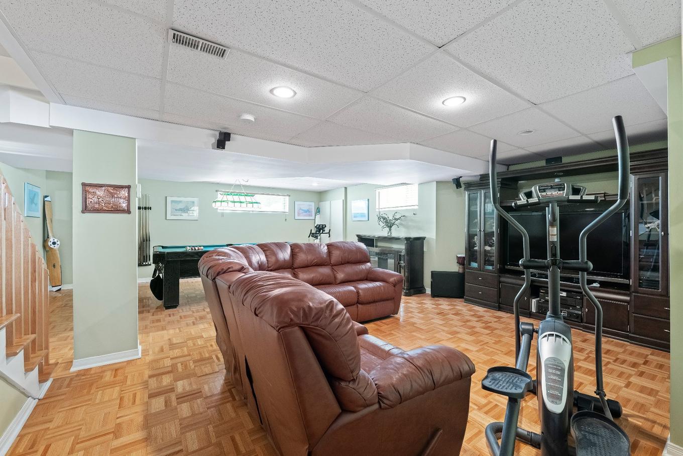 Family room - 325 Rue Gouin, Saint-Bruno-De-Montarville, QC - Indoor