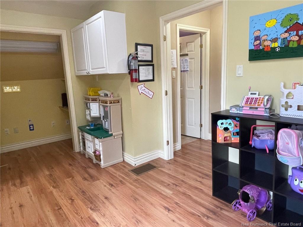 100 Sunset Ave, Dieppe, NB