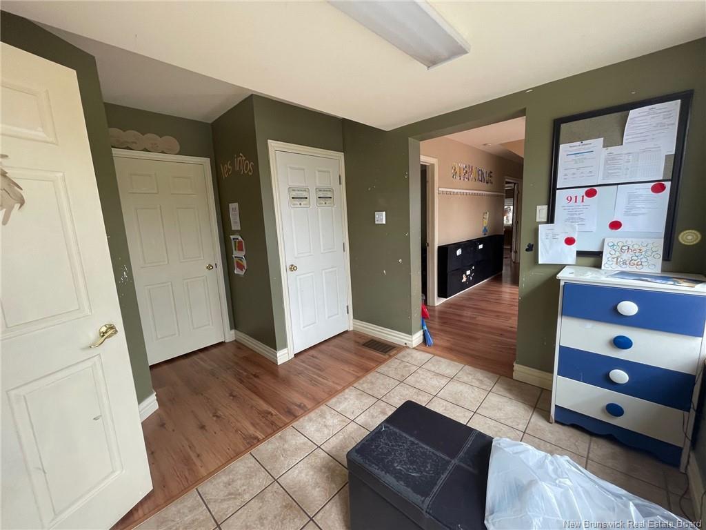 100 Sunset Ave, Dieppe, NB