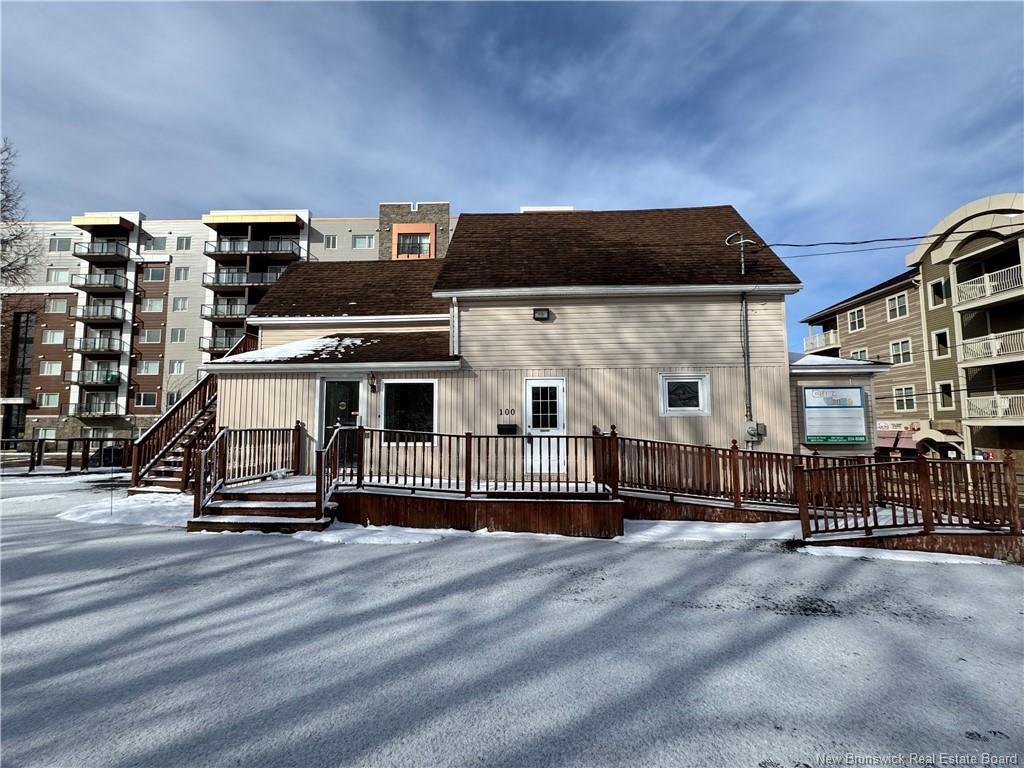 100 Sunset Ave, Dieppe, NB