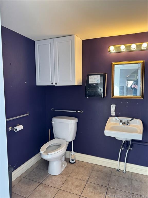 100 Sunset Ave, Dieppe, NB