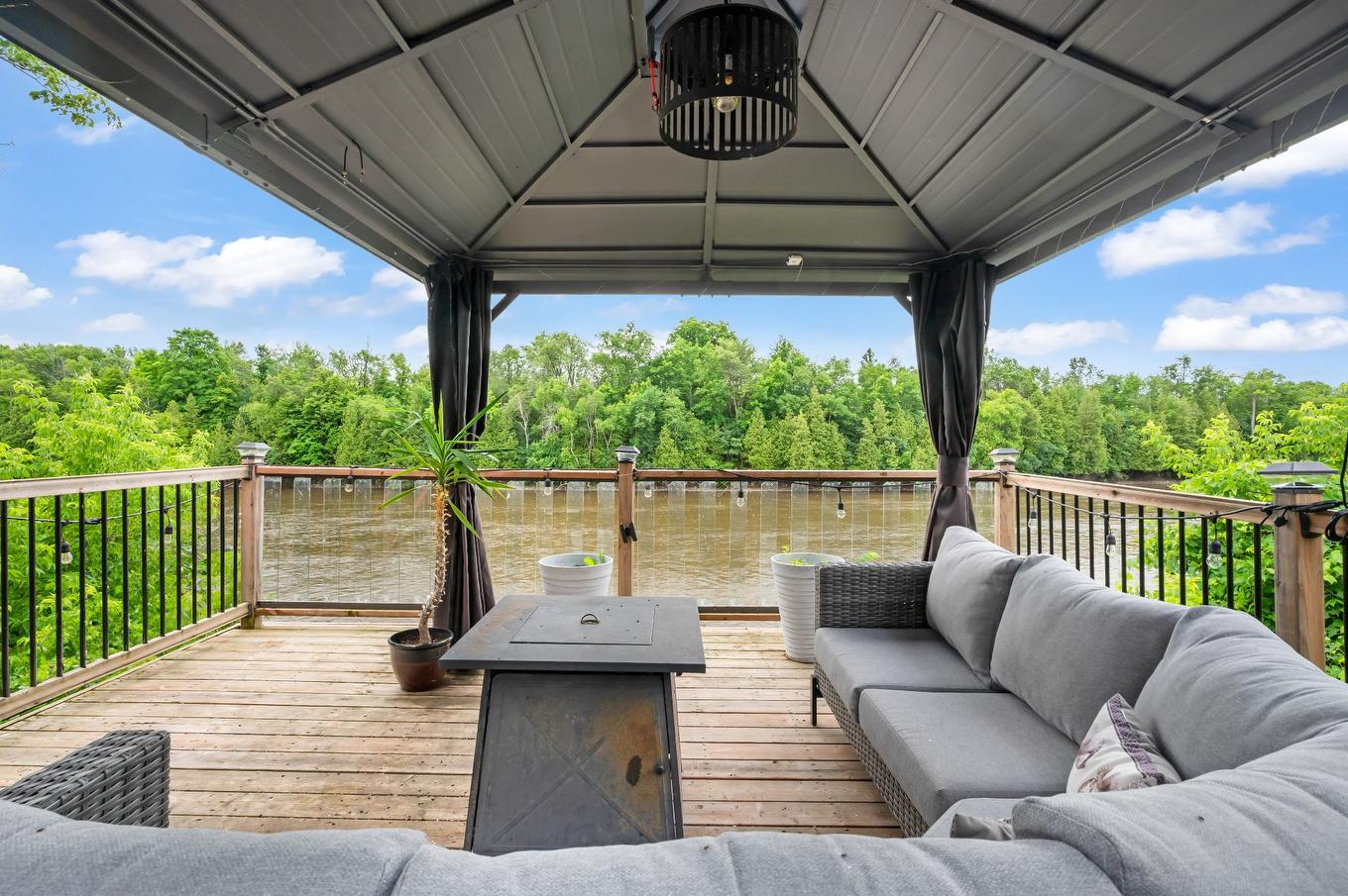 Cour - 3620 Côte De Terrebonne, Terrebonne (Terrebonne), QC - Outdoor With Deck Patio Veranda With Exterior