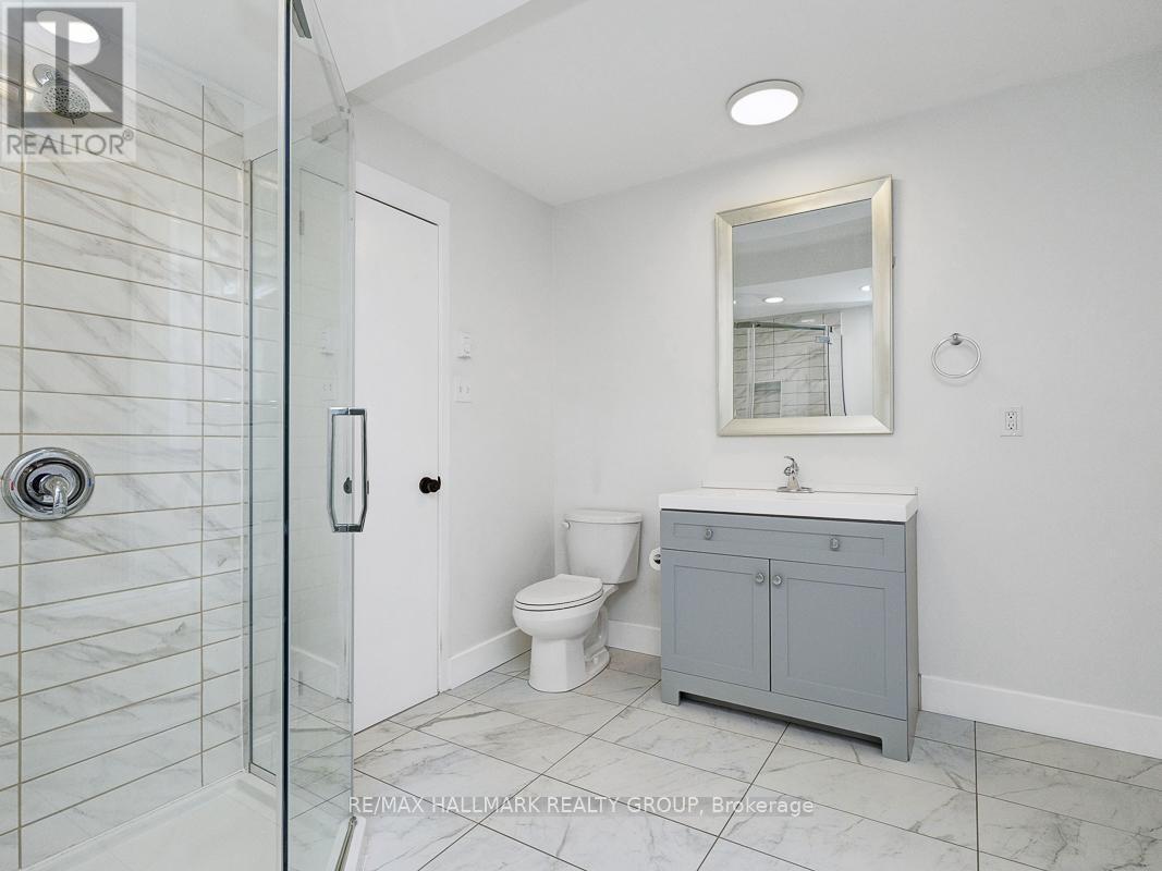 193 Gladu Street, Ottawa, ON - Indoor Photo Showing Bathroom