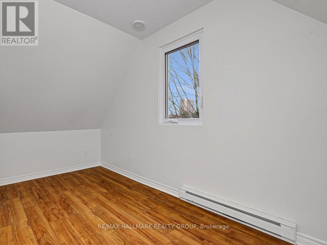 193 Gladu Street, Ottawa, ON - Indoor Photo Showing Other Room