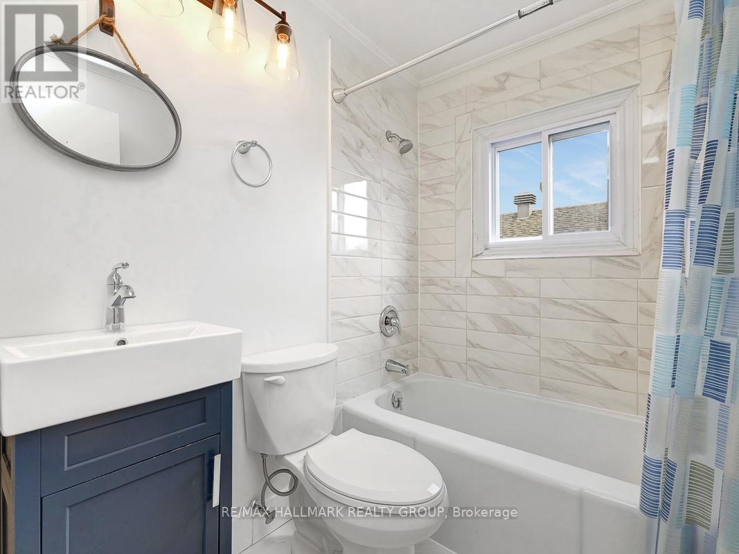 193 Gladu Street, Ottawa, ON - Indoor Photo Showing Bathroom