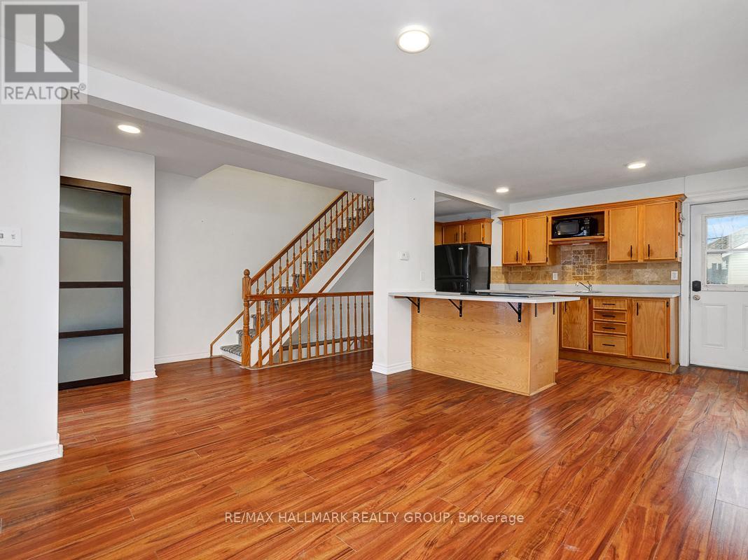 193 Gladu Street, Ottawa, ON - Indoor Photo Showing Kitchen