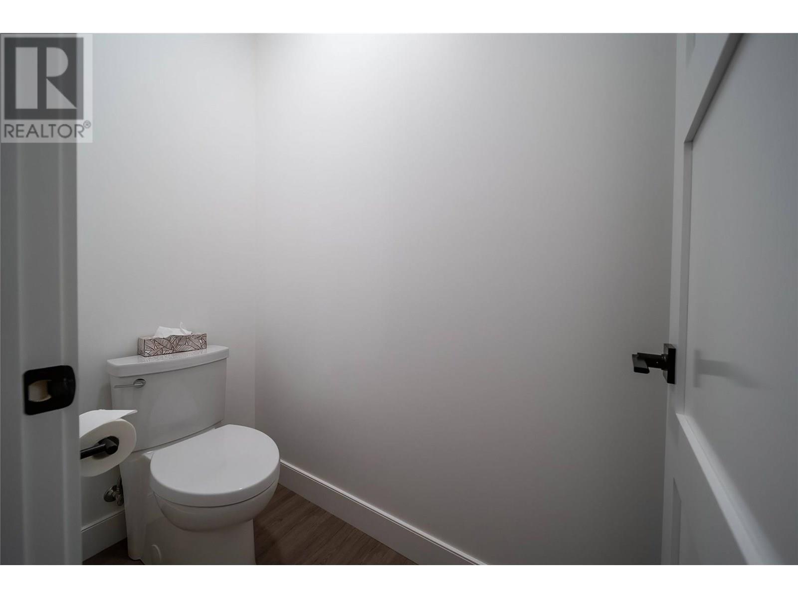 2 Huckleberry Place, Fernie, BC - Indoor Photo Showing Bathroom