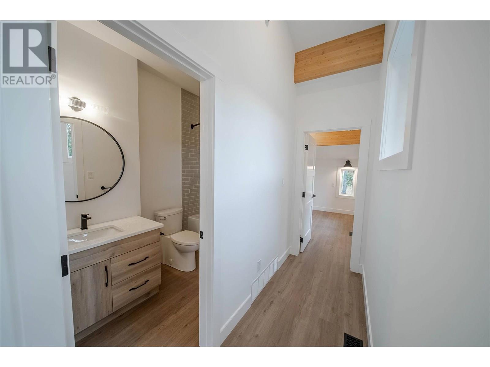 2 Huckleberry Place, Fernie, BC - Indoor Photo Showing Bathroom