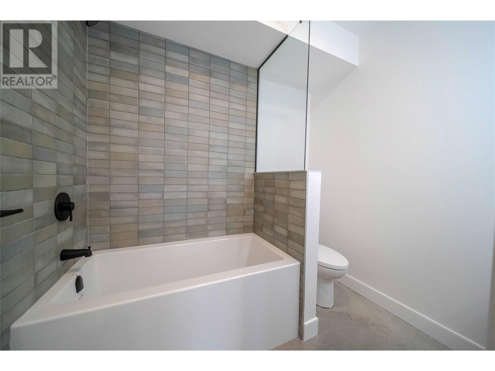 2 Huckleberry Place, Fernie, BC - Indoor Photo Showing Bathroom