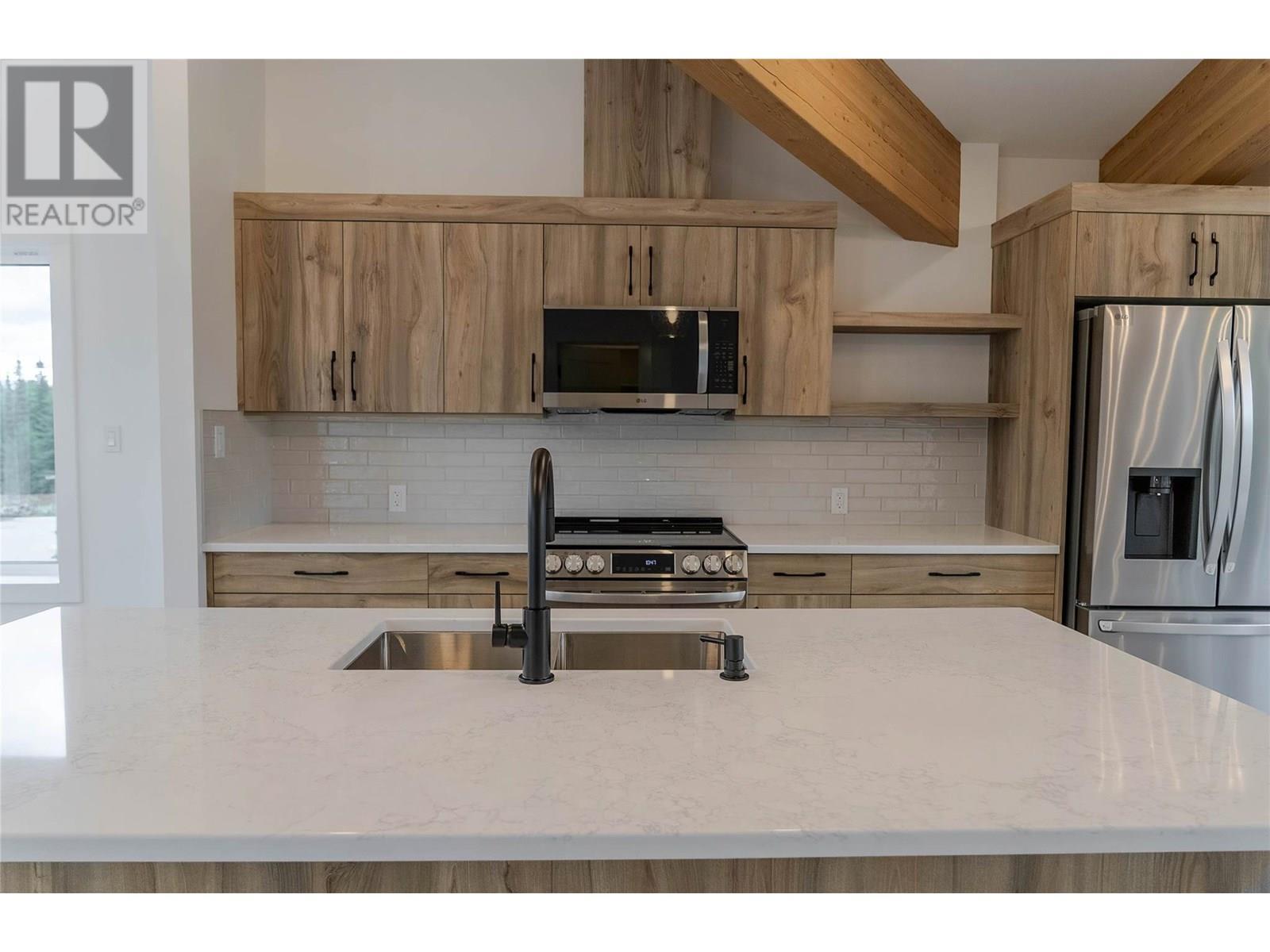 2 Huckleberry Place, Fernie, BC - Indoor Photo Showing Kitchen With Upgraded Kitchen