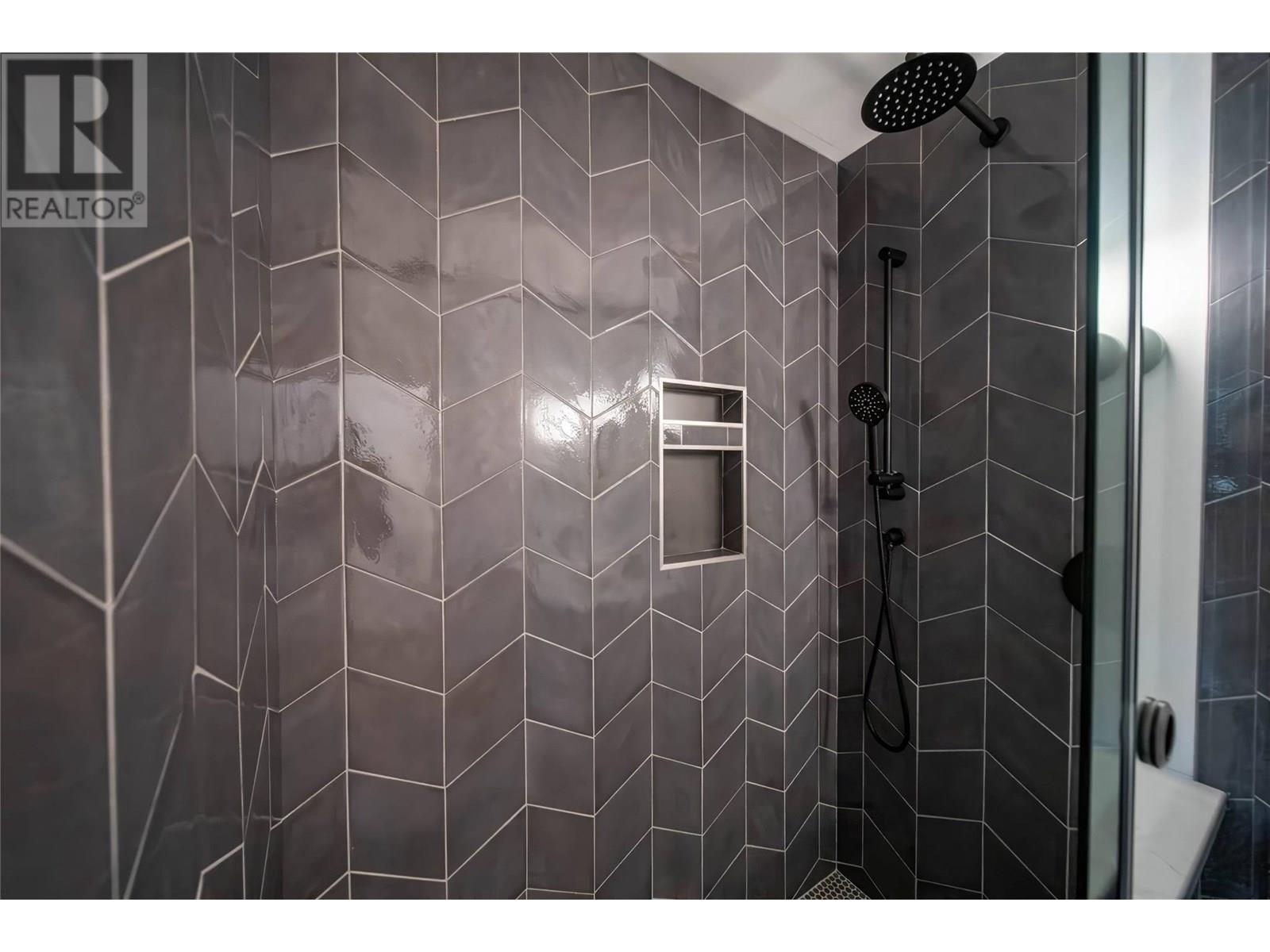 2 Huckleberry Place, Fernie, BC - Indoor Photo Showing Bathroom