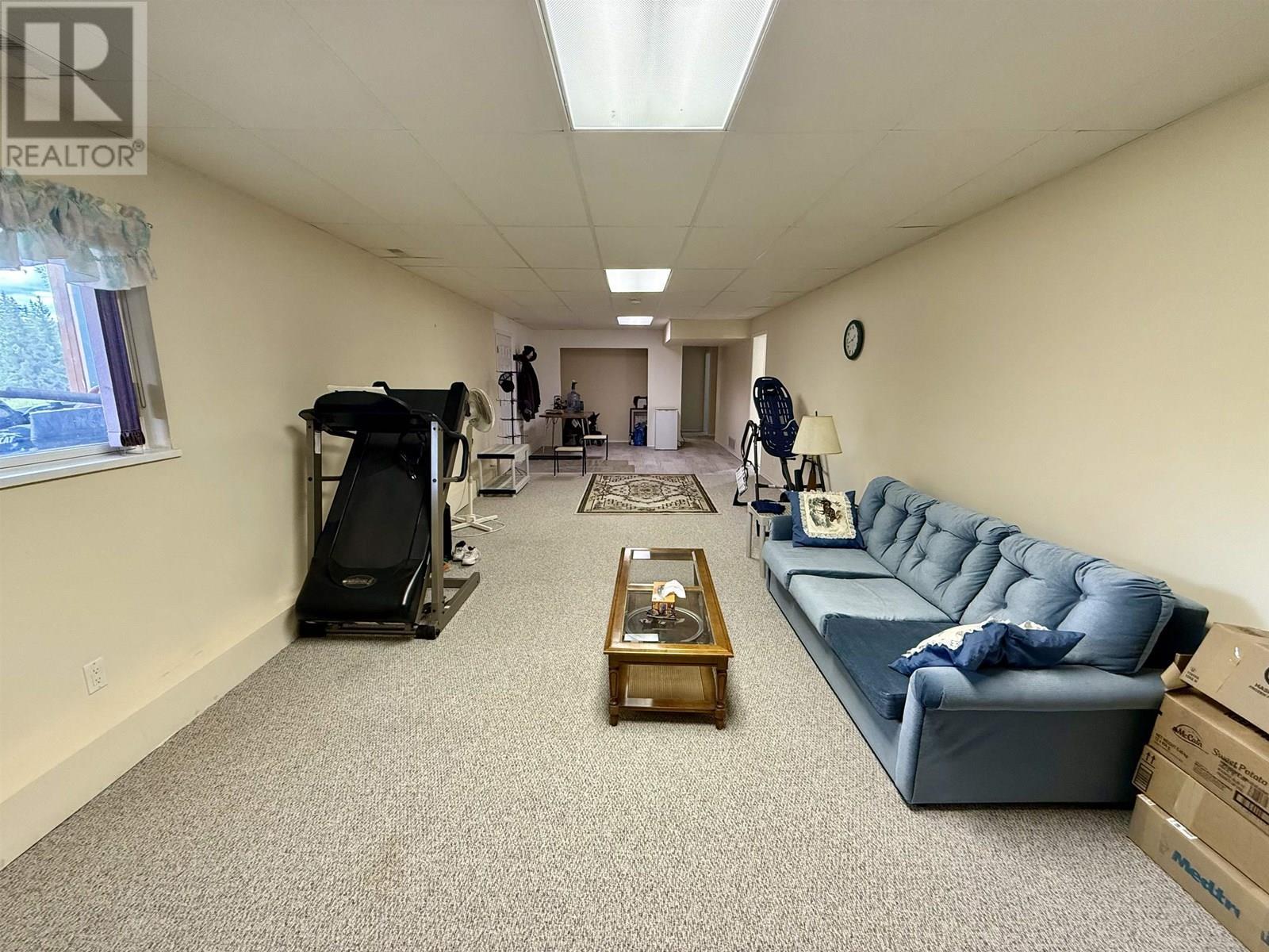 5307 Canim Hendrix Lake Road, 100 Mile House, BC - Indoor