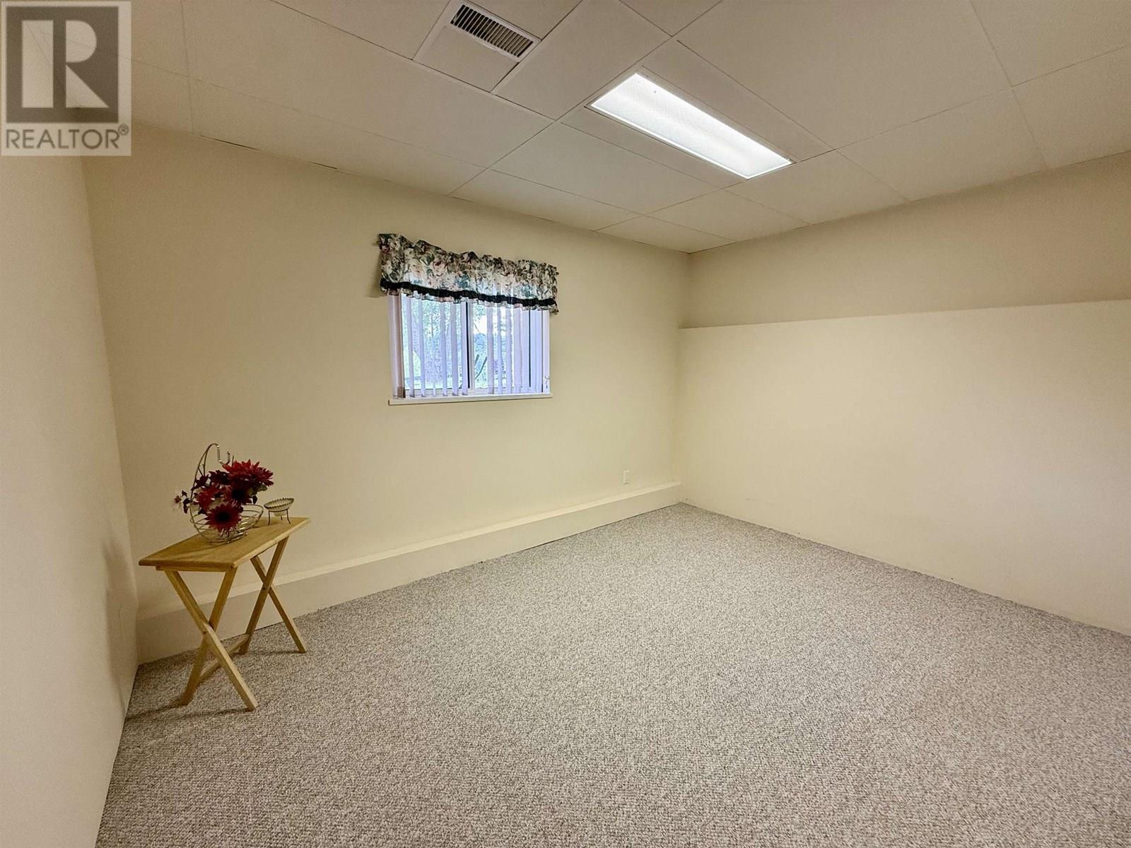 5307 Canim Hendrix Lake Road, 100 Mile House, BC - Indoor